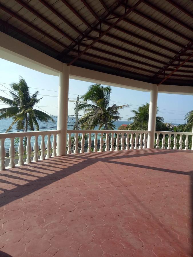 Medellin Seaview Inn Eksteriør billede